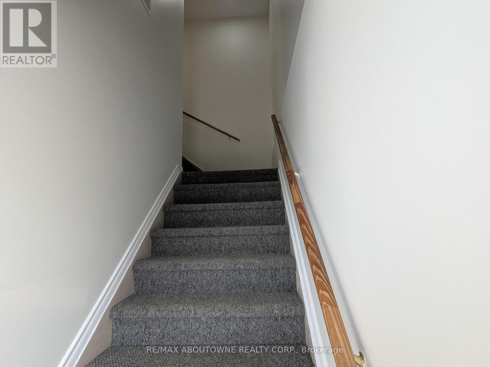 1 - 5125 Harvester Road, Burlington, Ontario  L7L 6A2 - Photo 10 - W12037631