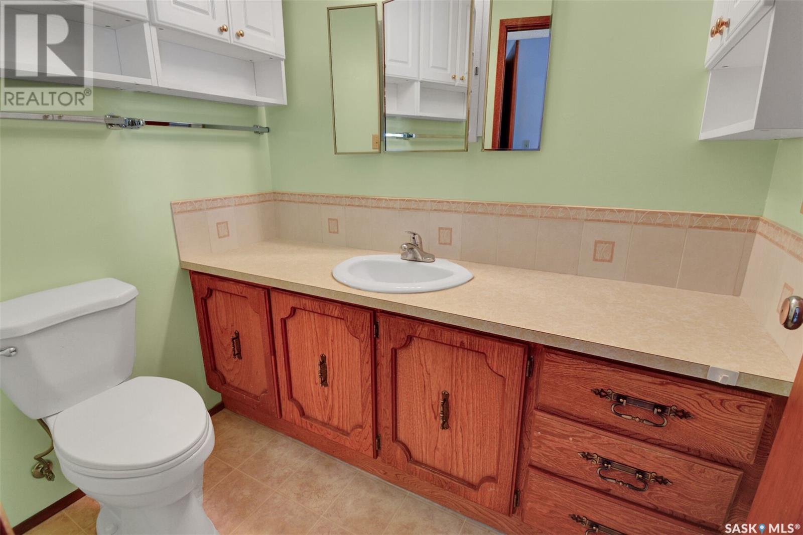 359 Coppermine Crescent, Saskatoon, Saskatchewan  S7K 4L5 - Photo 14 - SK009101