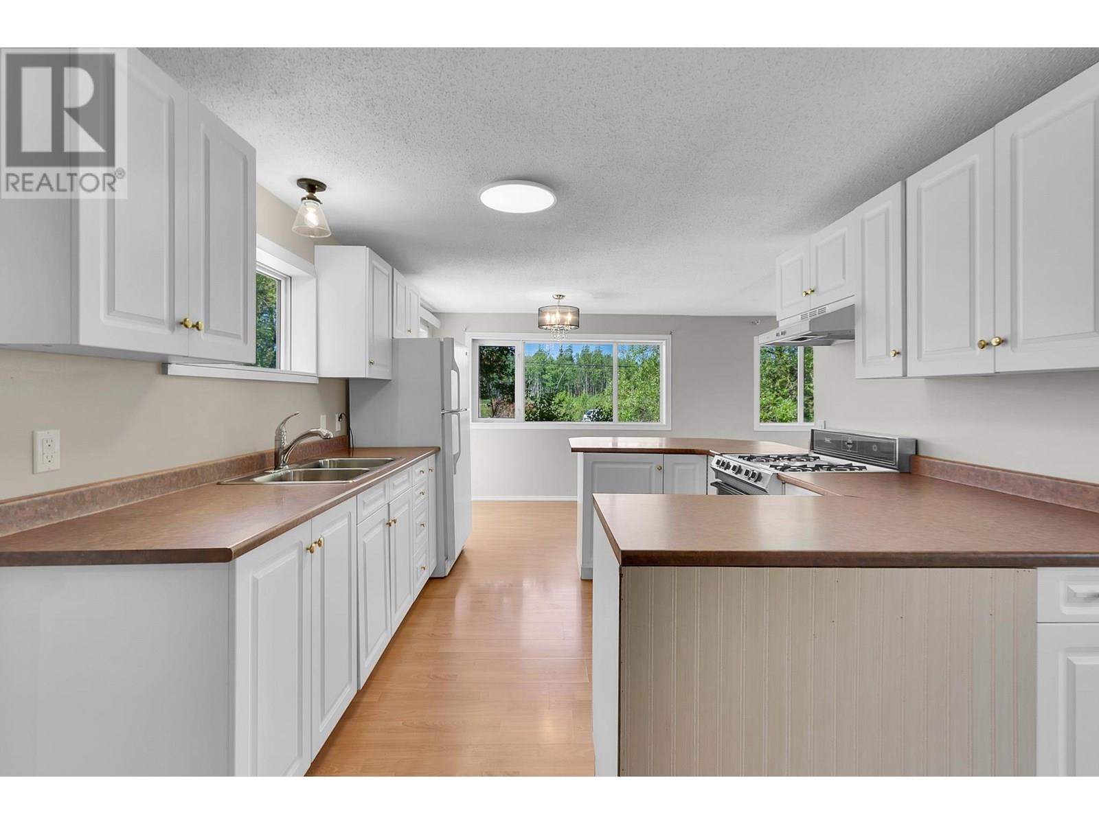 7259 W Highway 16, Prince George, British Columbia  V2N 4Y7 - Photo 11 - R3014209