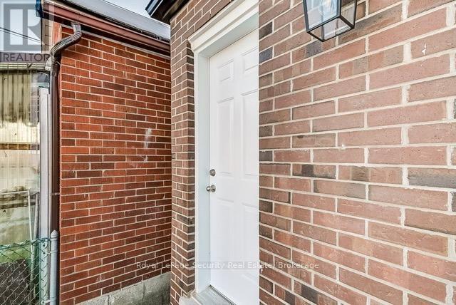 275 Nairn Avenue, Toronto, Ontario  M6E 4H7 - Photo 28 - W12209722