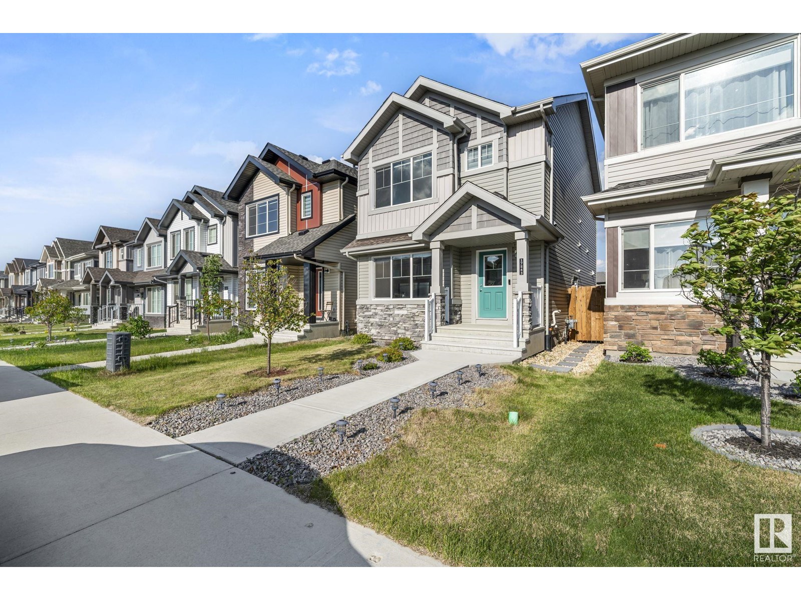 17543 49 St Nw, Edmonton, Alberta  T5Y 4C6 - Photo 2 - E4441738