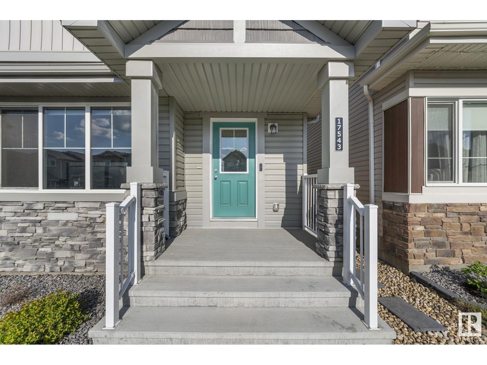 17543 49 St Nw, Edmonton, Alberta  T5Y 4C6 - Photo 3 - E4441738