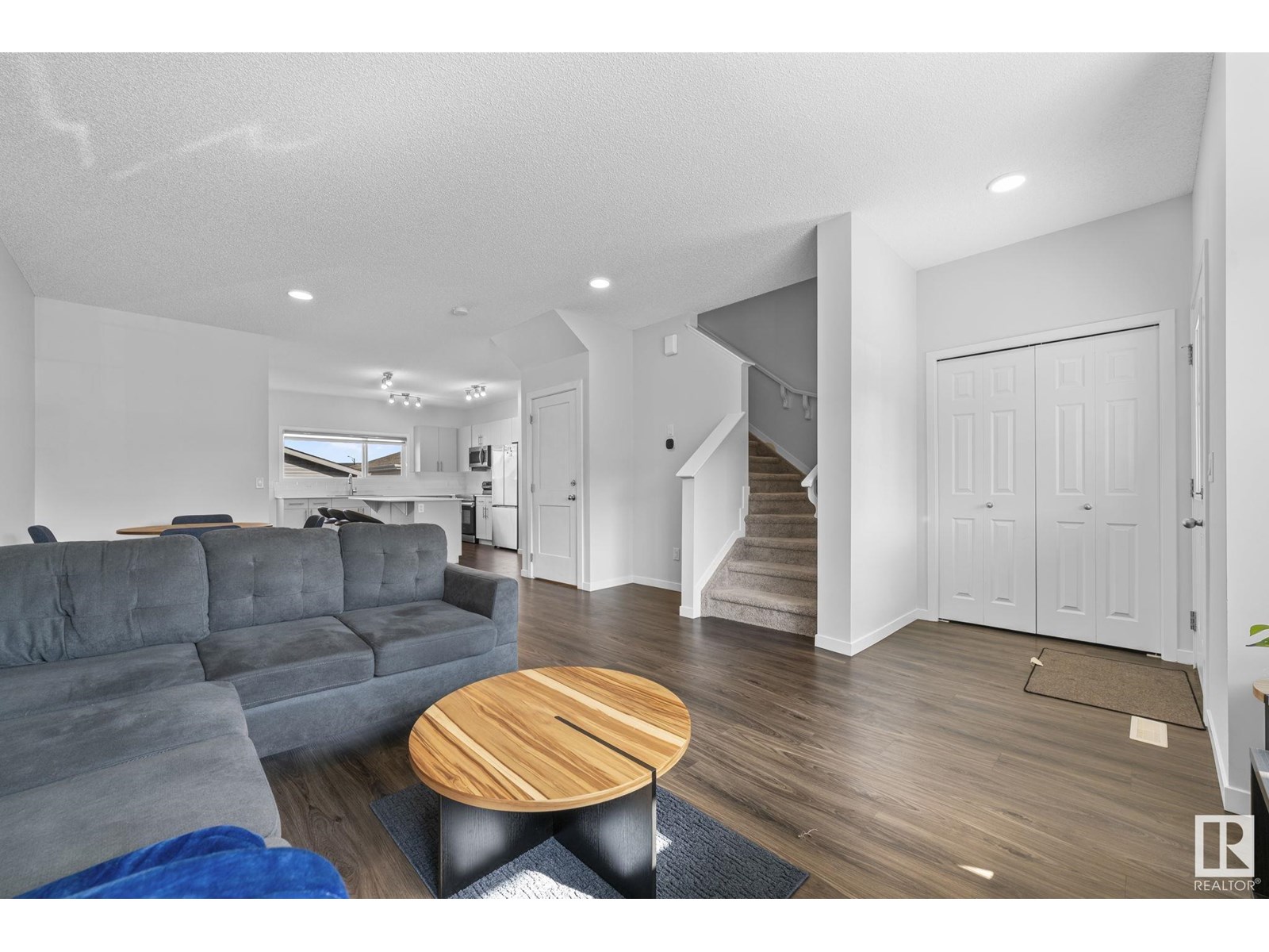 17543 49 St Nw, Edmonton, Alberta  T5Y 4C6 - Photo 8 - E4441738