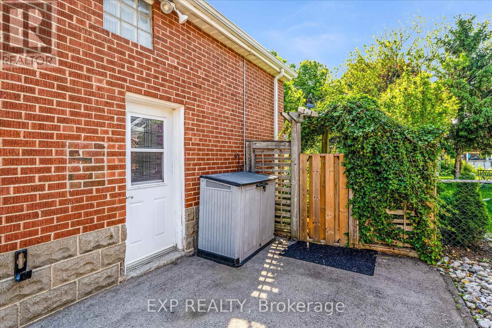 101 Erin Avenue, Hamilton, Ontario  L8K 4W1 - Photo 27 - X12199833