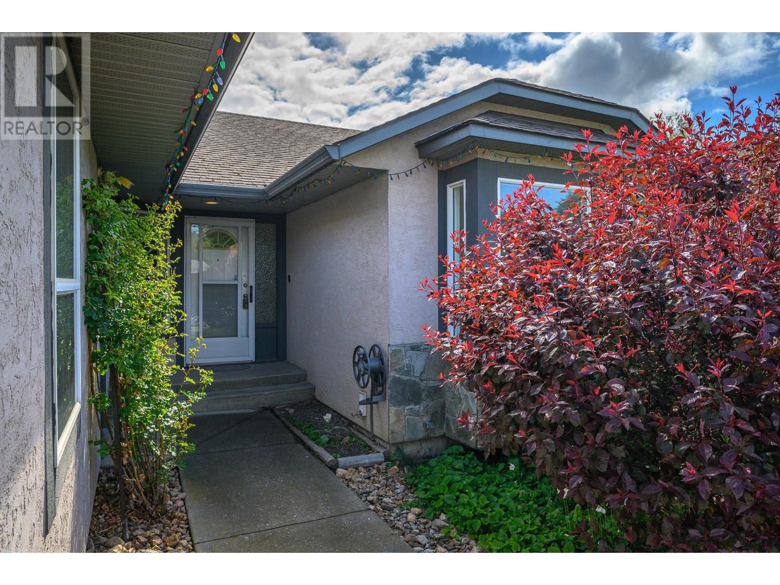 Property at 5205 21 Street image 5