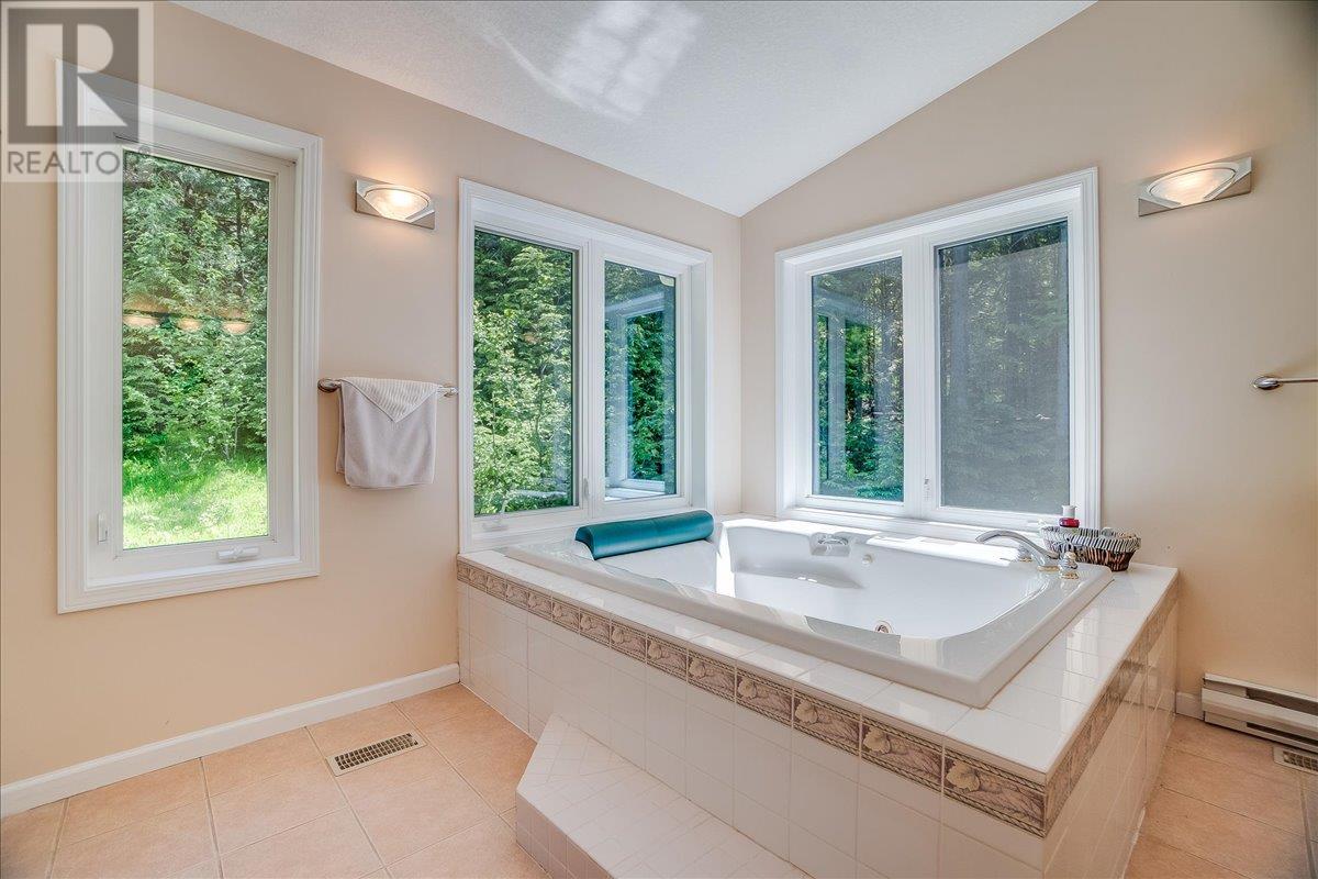 4399 Bird Creek Road, Nelson, British Columbia  V1L 6X2 - Photo 27 - 10350408