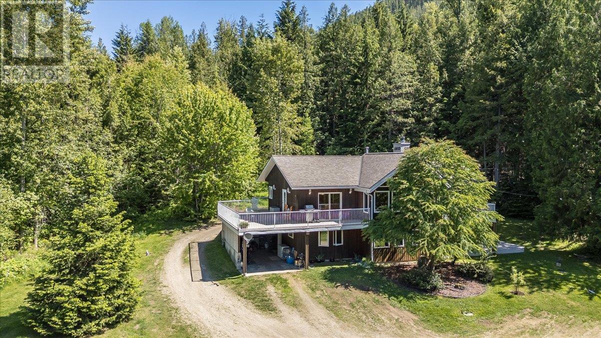 4399 Bird Creek Road, Nelson, British Columbia  V1L 6X2 - Photo 3 - 10350408