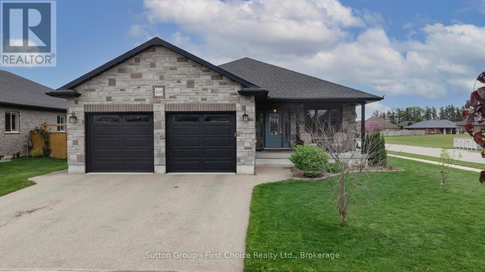 219 WIMPOLE STREET, West Perth, Ontario