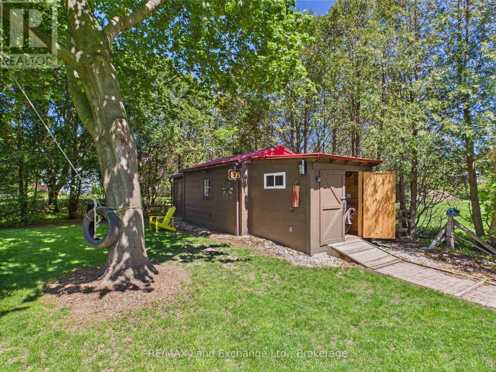 40 Eastwood Crescent, Kincardine, Ontario  N2Z 2X6 - Photo 36 - X12177715
