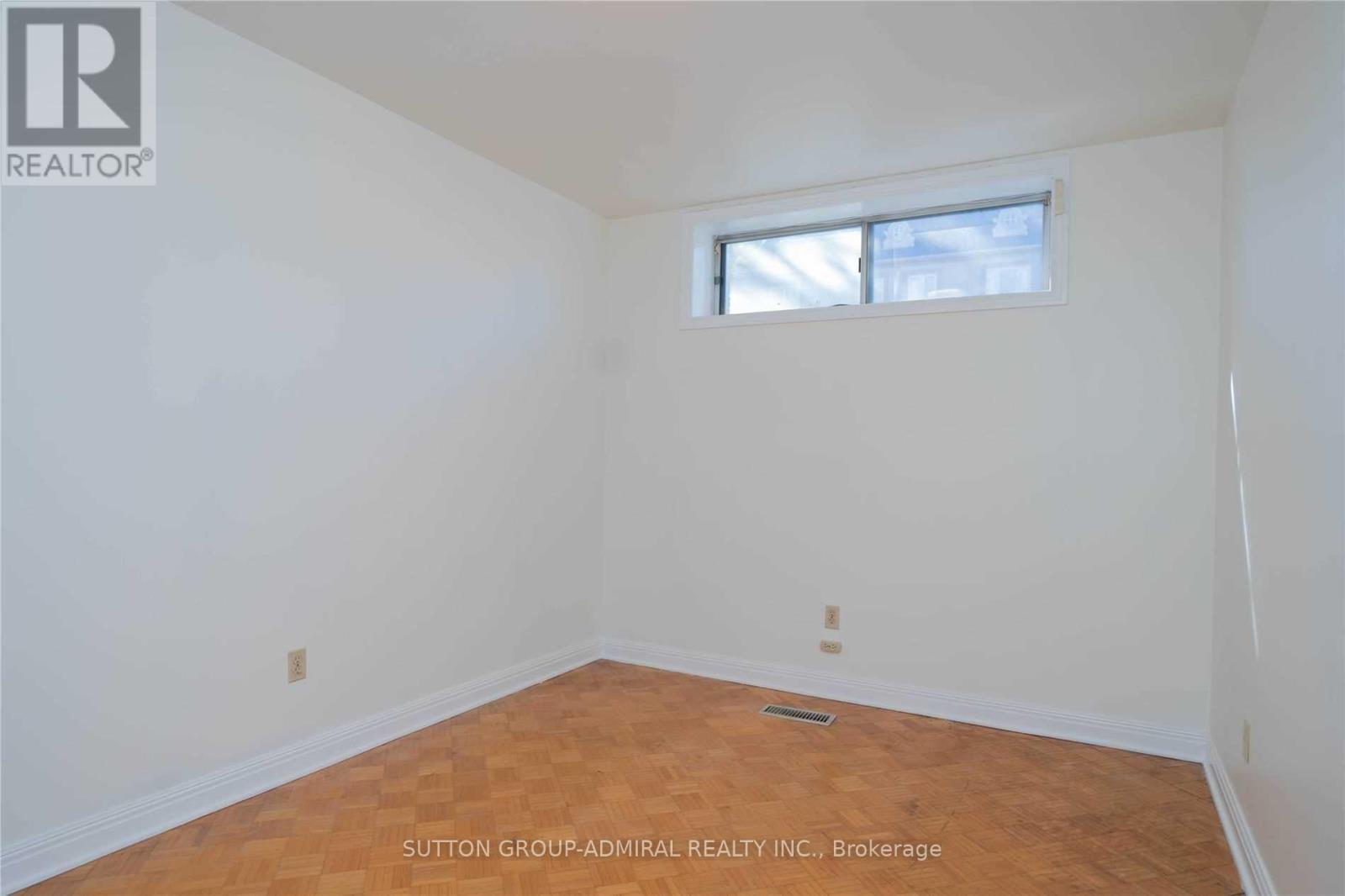 65 Regina Avenue, Toronto, Ontario  M6A 1R4 - Photo 11 - C12185813