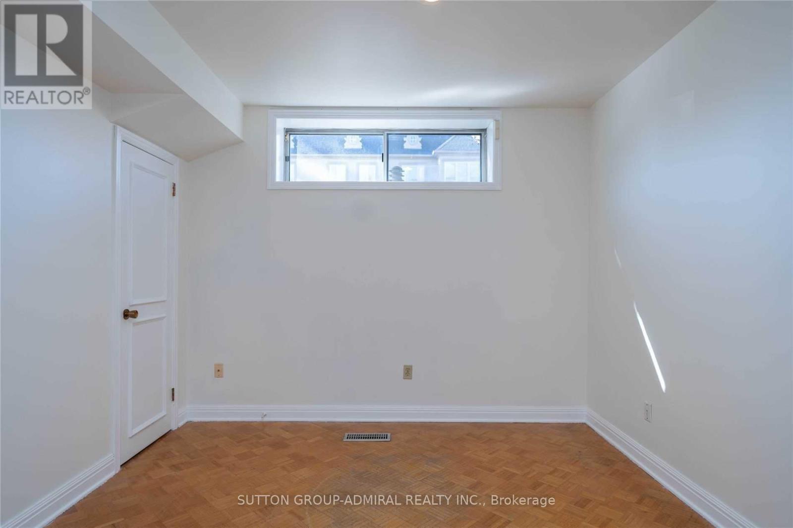 65 Regina Avenue, Toronto, Ontario  M6A 1R4 - Photo 10 - C12185813