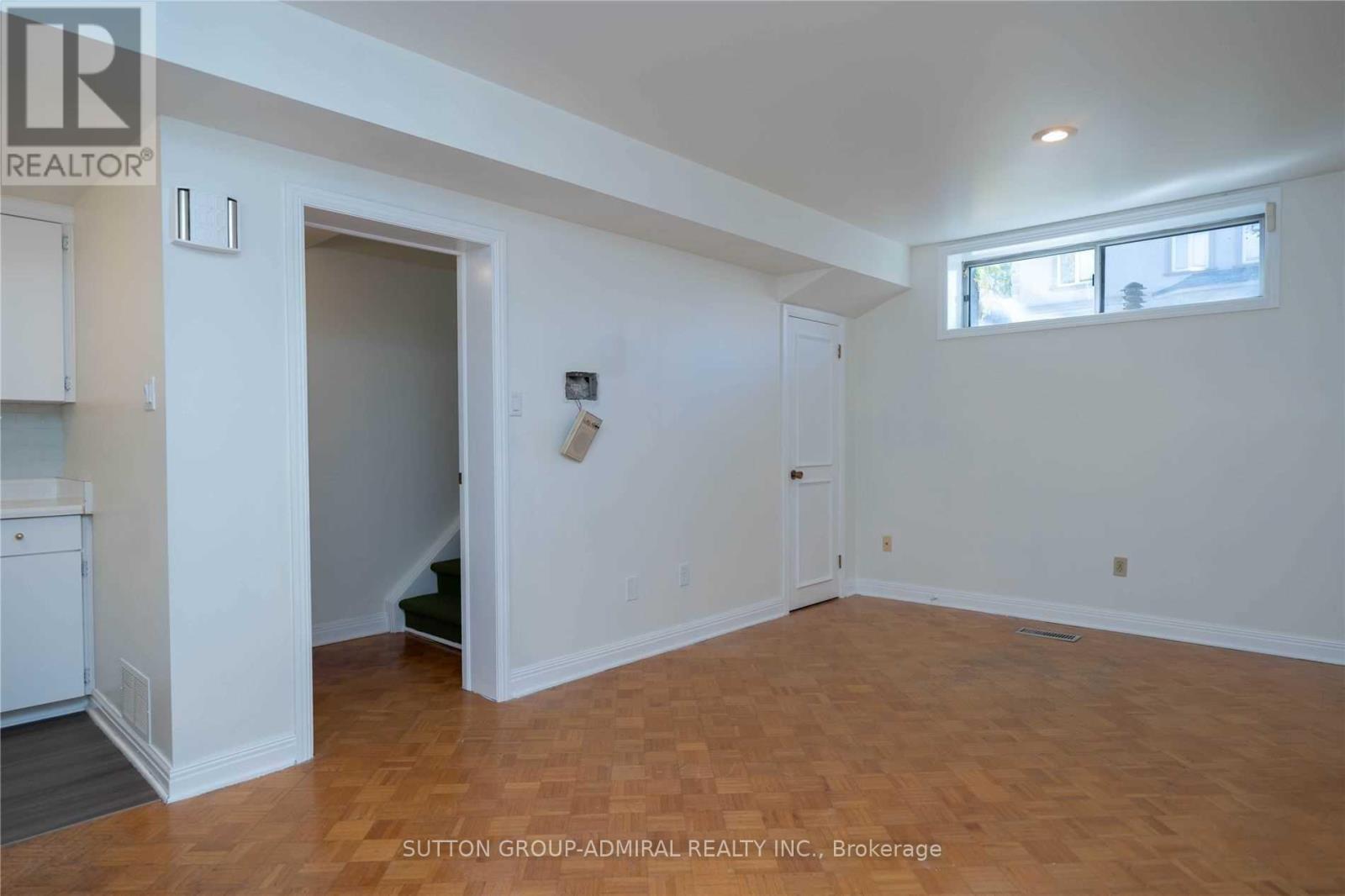 65 Regina Avenue, Toronto, Ontario  M6A 1R4 - Photo 6 - C12185813