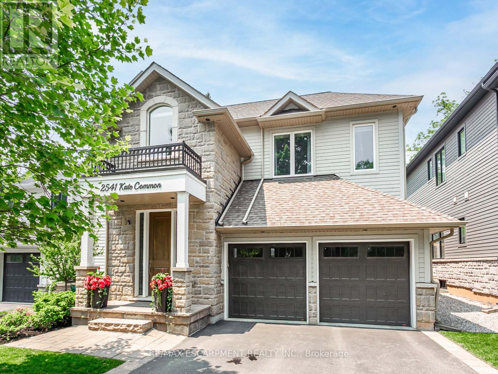 2541 KATE COMMON, Oakville, Ontario