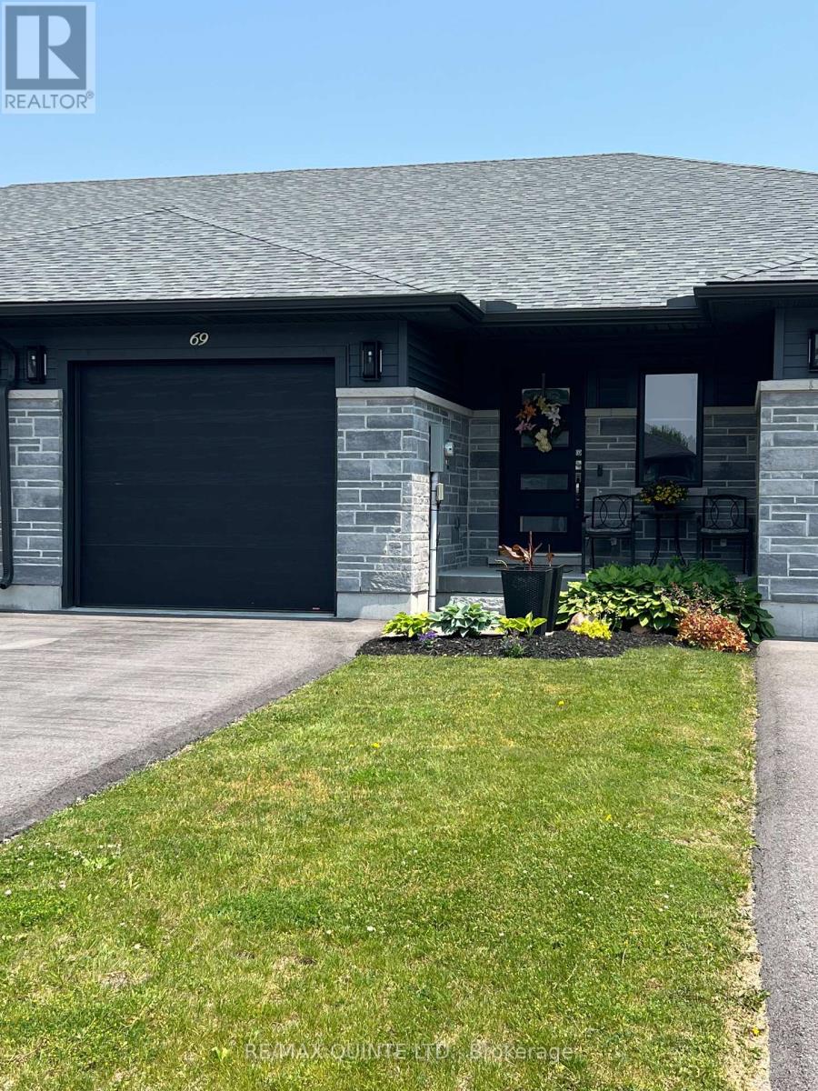69 DEWAL PLACE, Belleville, Ontario