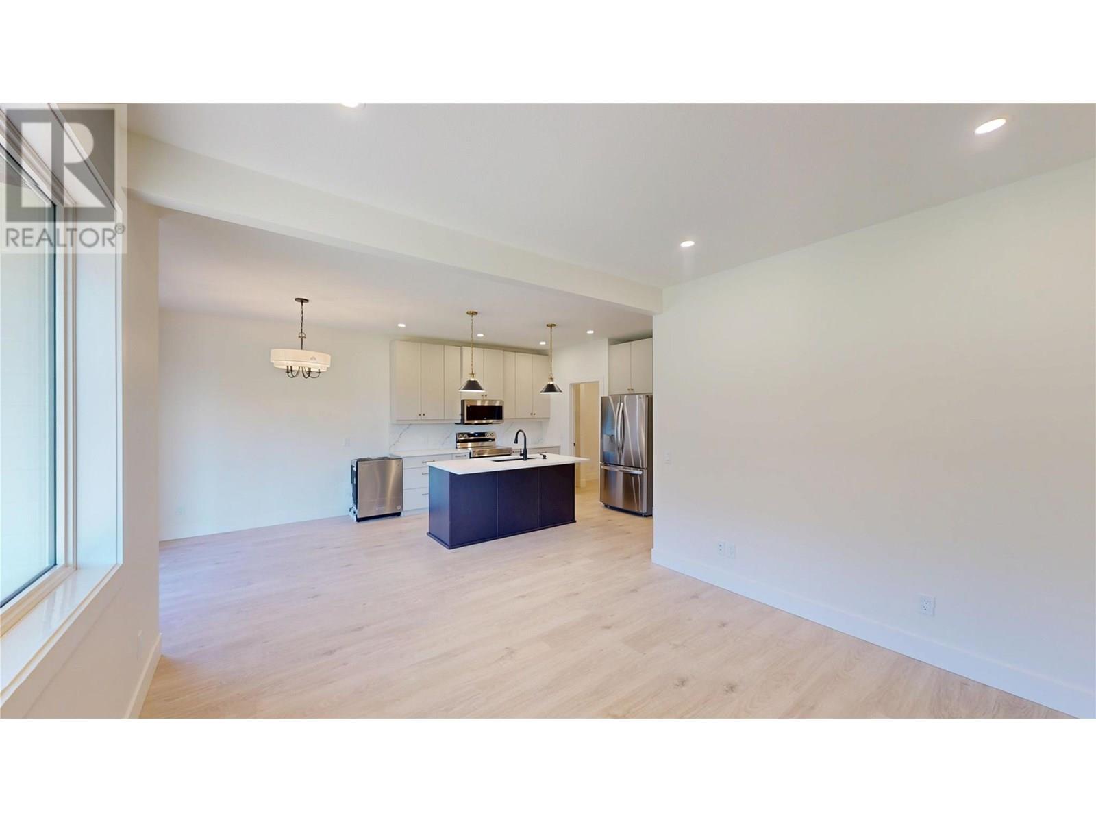 31 Laurier Avenue, Wardner, British Columbia  V0B 2J0 - Photo 17 - 10351639