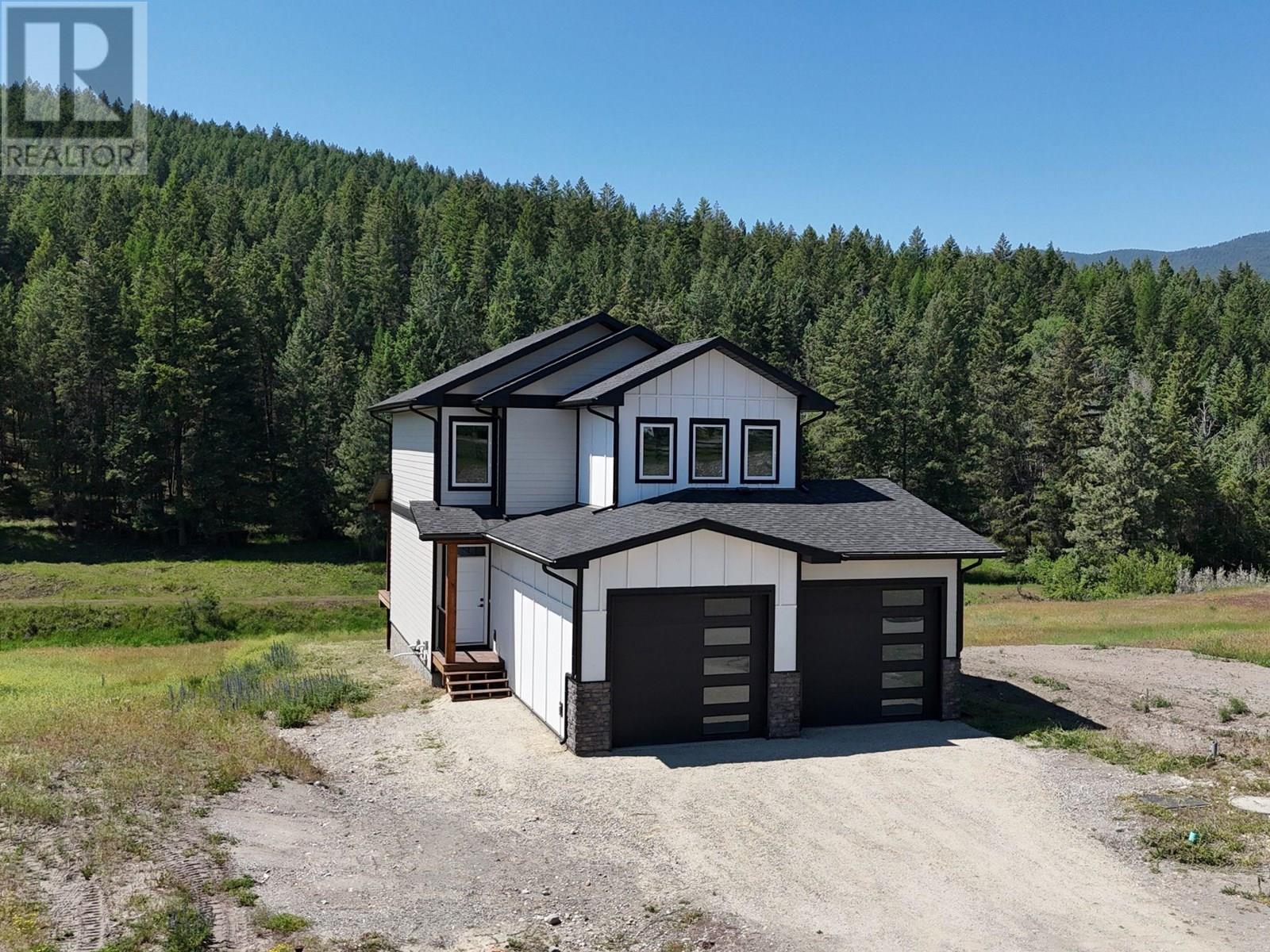 31 Laurier Avenue, Wardner, British Columbia  V0B 2J0 - Photo 3 - 10351639