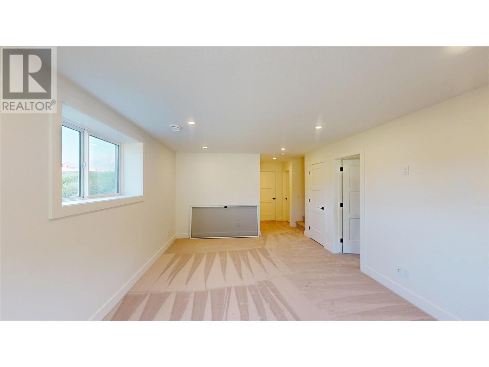 31 Laurier Avenue, Wardner, British Columbia  V0B 2J0 - Photo 42 - 10351639