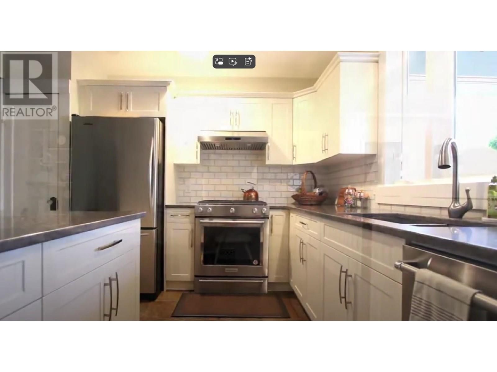 1023 Lawrence Avenue, Kelowna, British Columbia  V1Y 6M3 - Photo 6 - 10350639