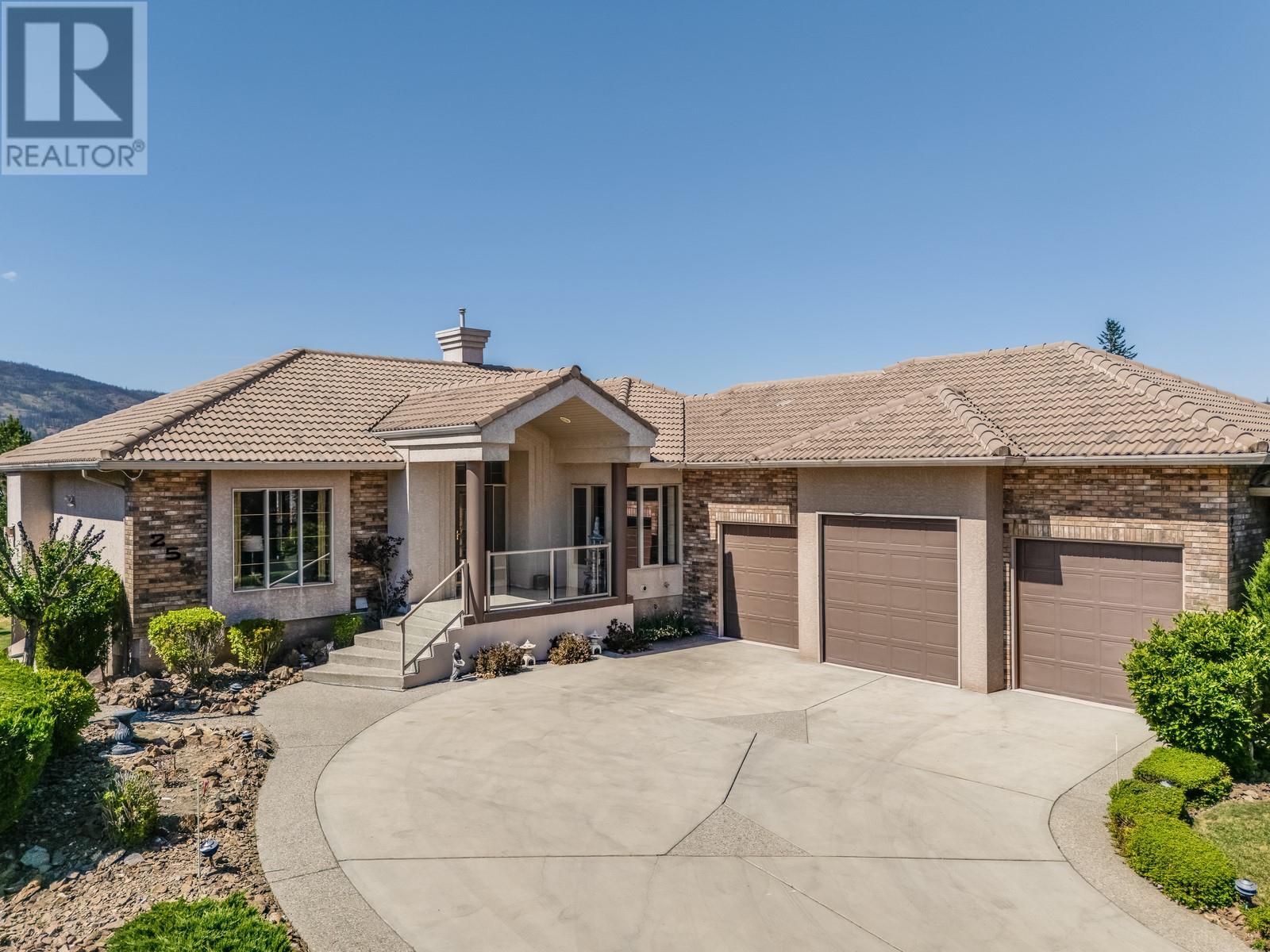 252 Camelot Court, Kelowna, British Columbia