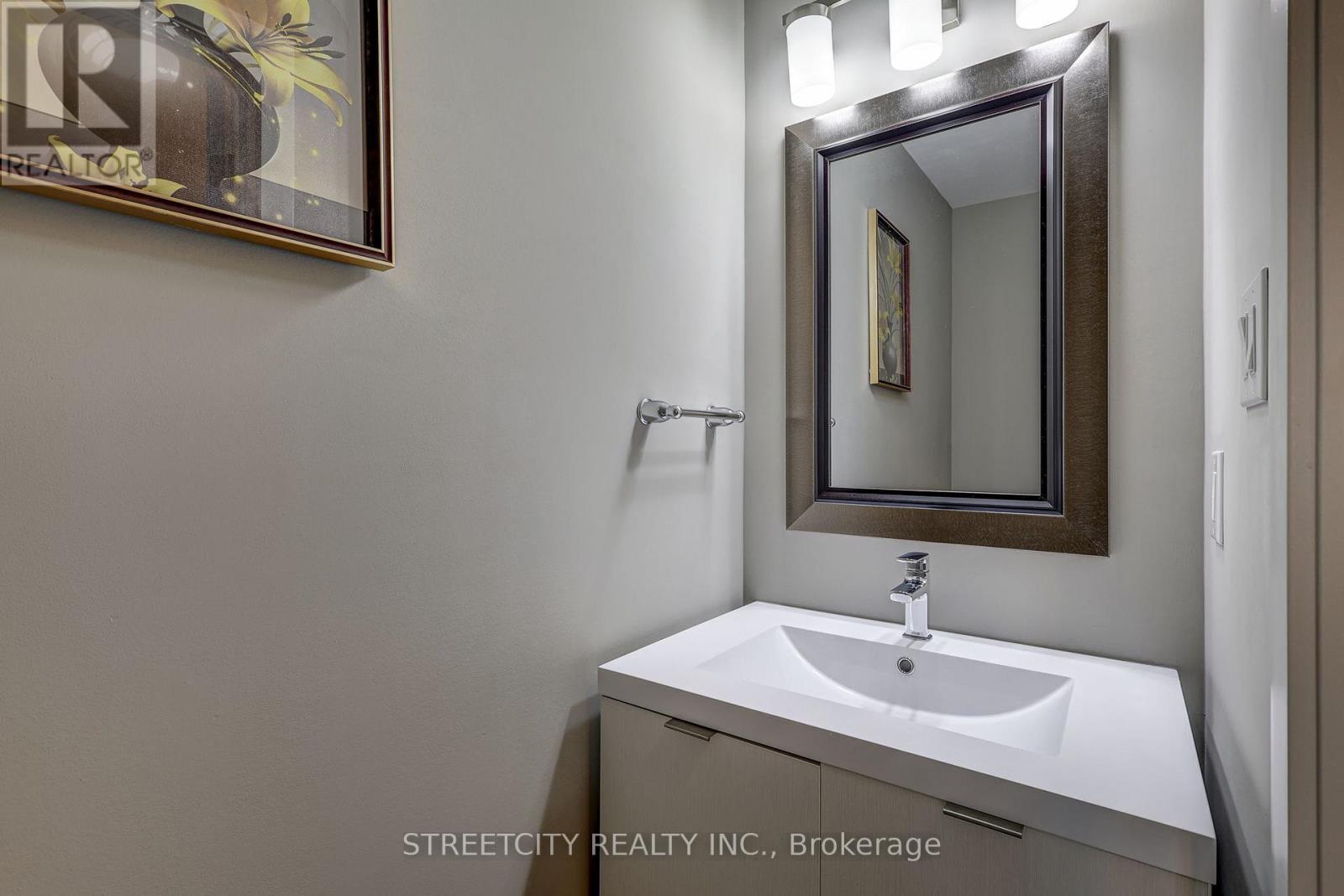 1 - 2070 Meadowgate Boulevard, London South (South U), Ontario  N6M 0H5 - Photo 13 - X12213479