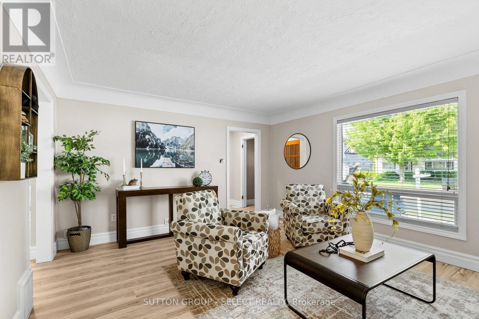 154 Foster Avenue, London North (North N), Ontario  N6H 2L1 - Photo 10 - X12213507