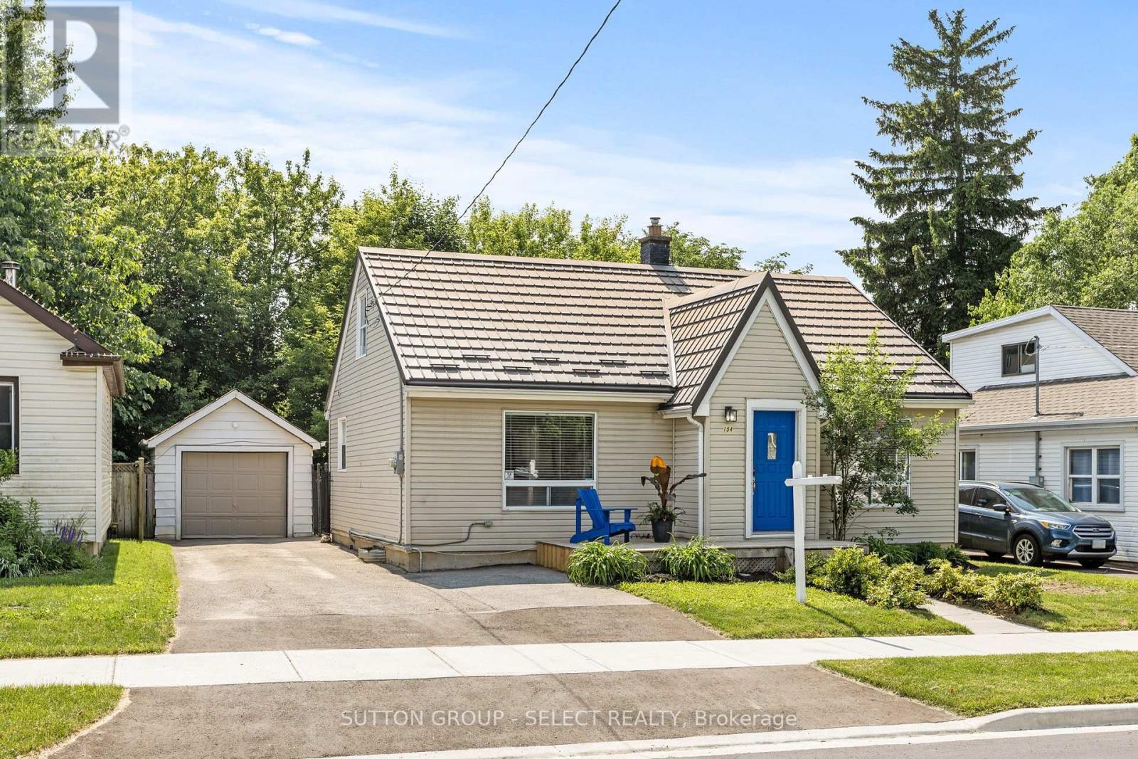 154 Foster Avenue, London North (North N), Ontario  N6H 2L1 - Photo 3 - X12213507