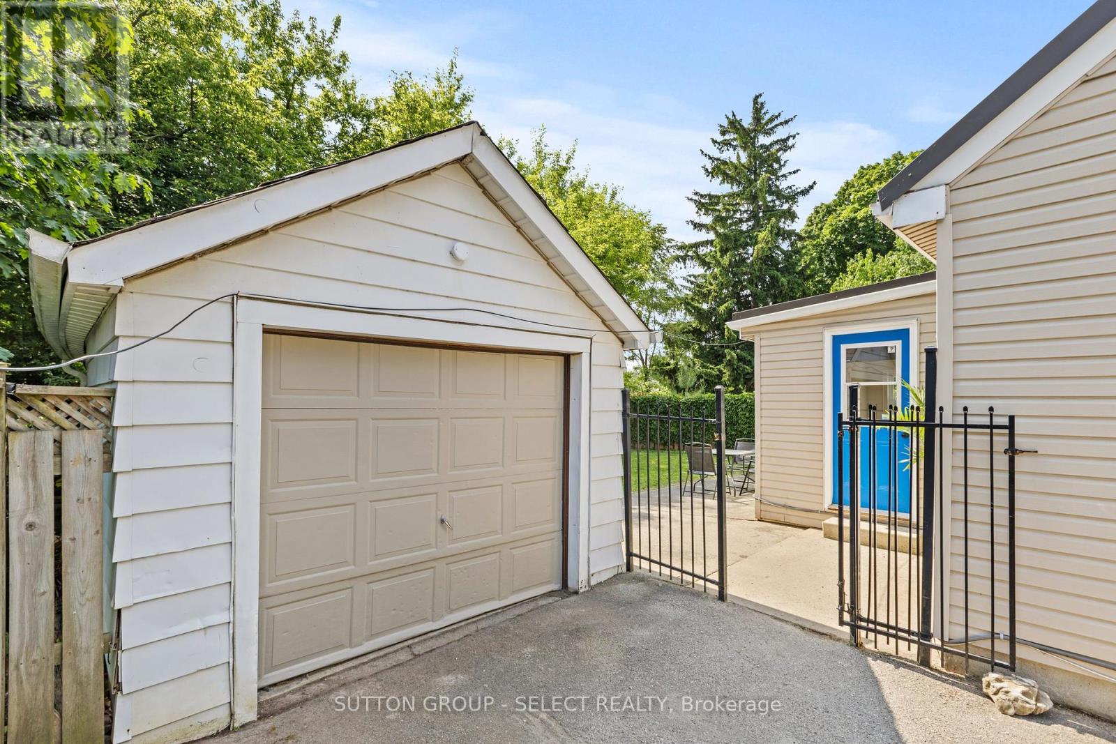154 Foster Avenue, London North (North N), Ontario  N6H 2L1 - Photo 43 - X12213507