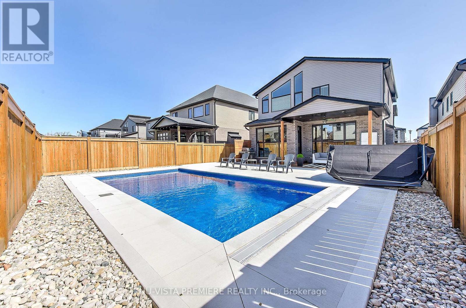 Photo 4 of 50 for 1794 Brunson Way
