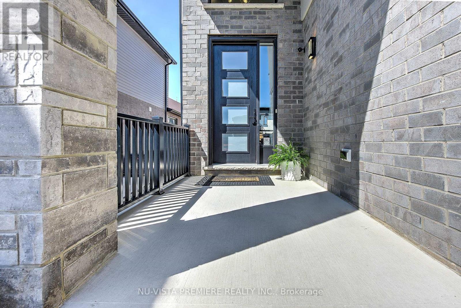 Photo 7 of 50 for 1794 Brunson Way