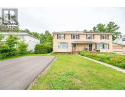 100 ALGONQUIN STREET, Deep River, Ontario