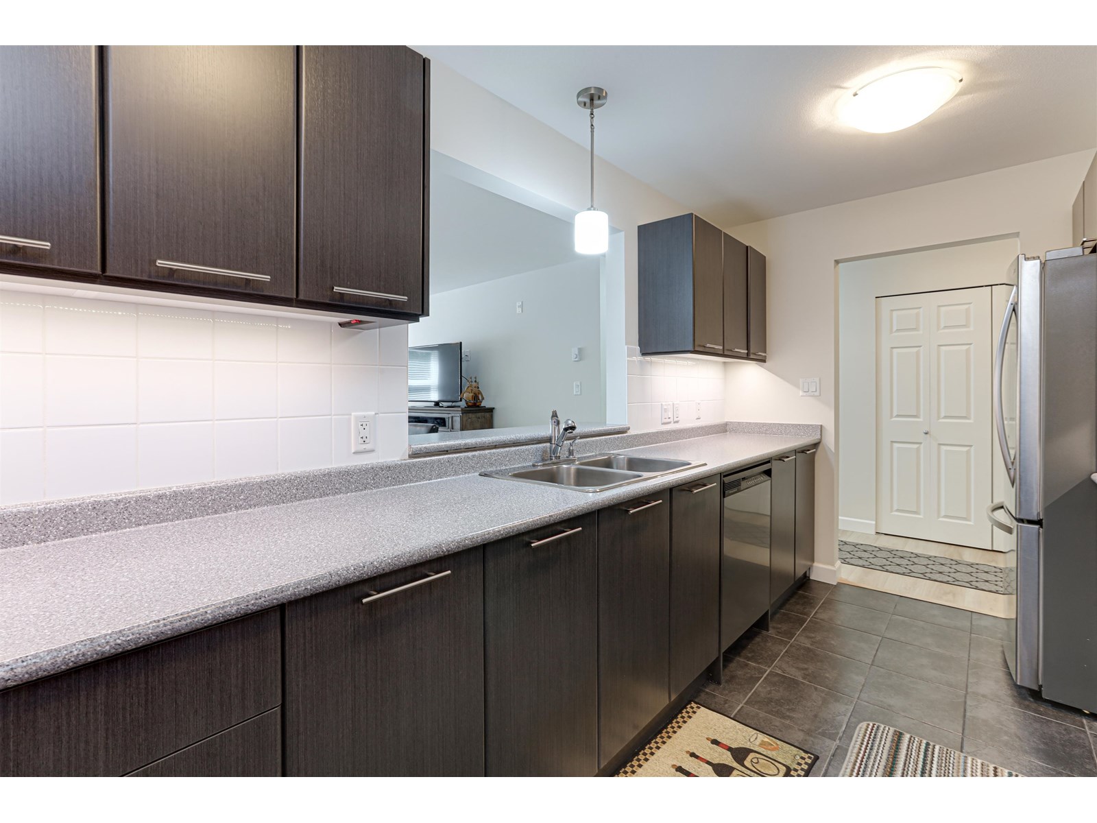 205 13550 Hilton Road, Surrey, British Columbia  V3R 5J4 - Photo 6 - R3014248
