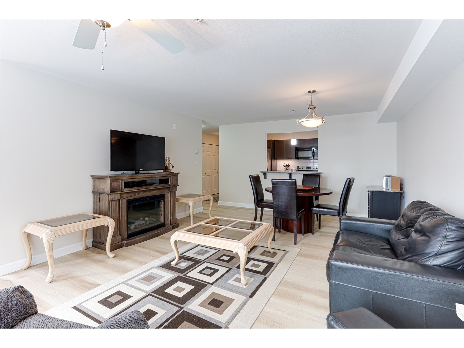205 13550 Hilton Road, Surrey, British Columbia  V3R 5J4 - Photo 8 - R3014248
