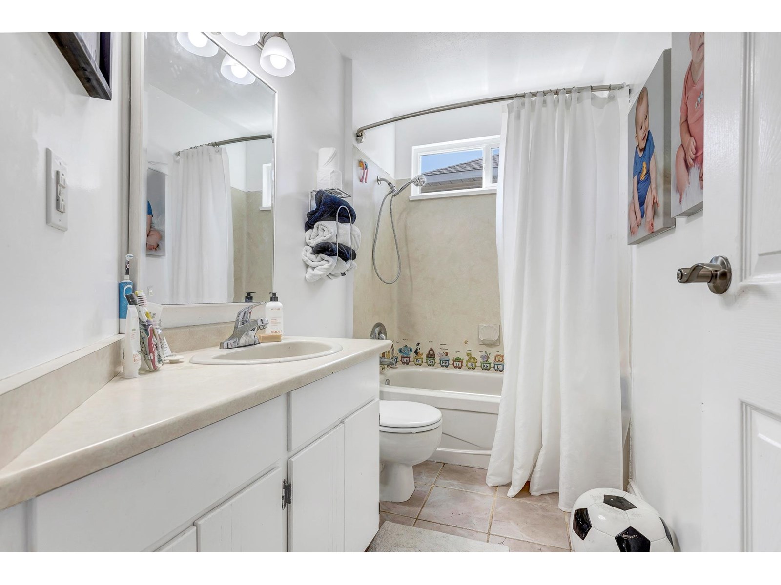 8091 Knight Avenue, Mission, British Columbia  V2V 5Y4 - Photo 21 - R3013241