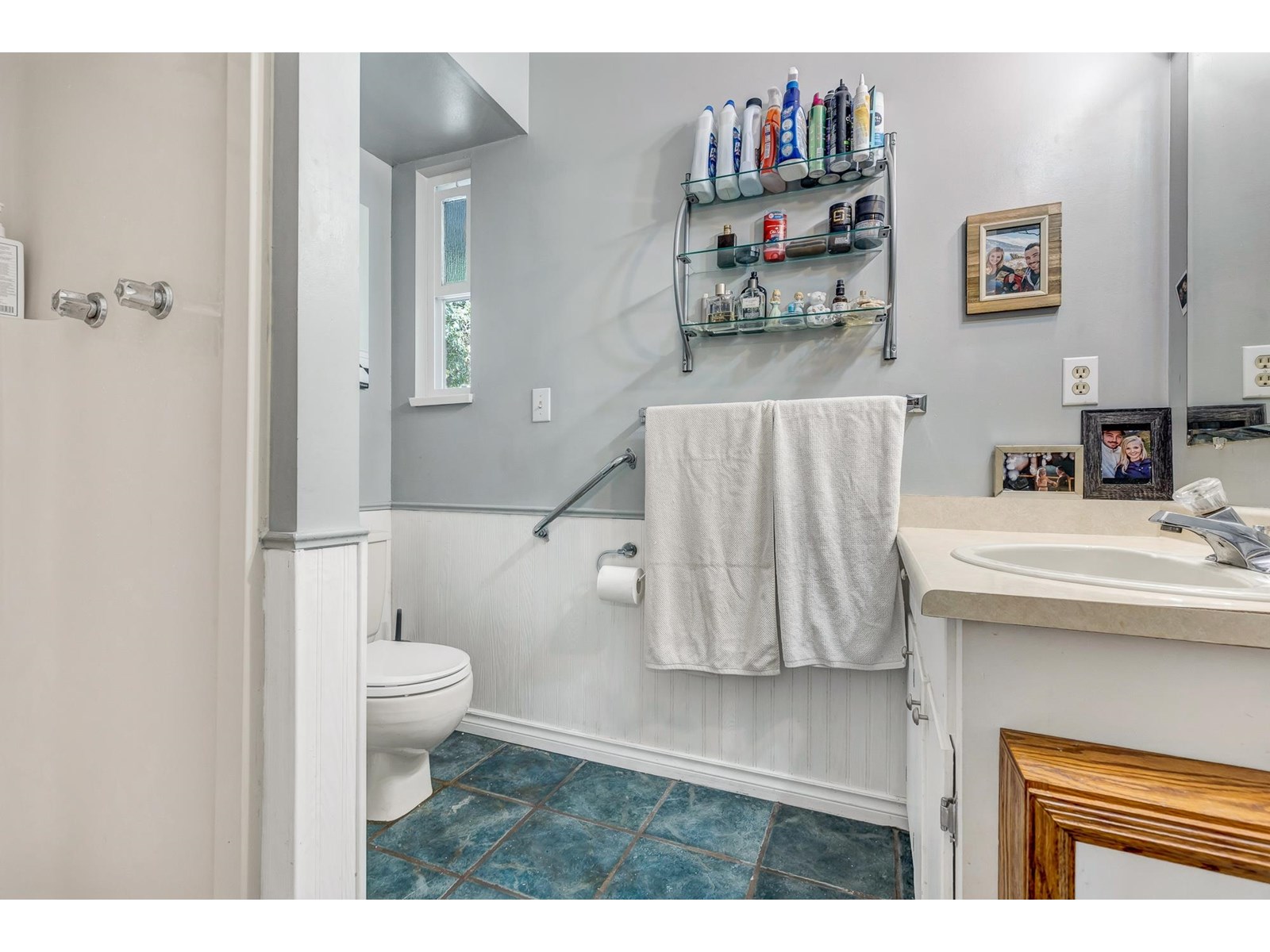 8091 Knight Avenue, Mission, British Columbia  V2V 5Y4 - Photo 18 - R3013241