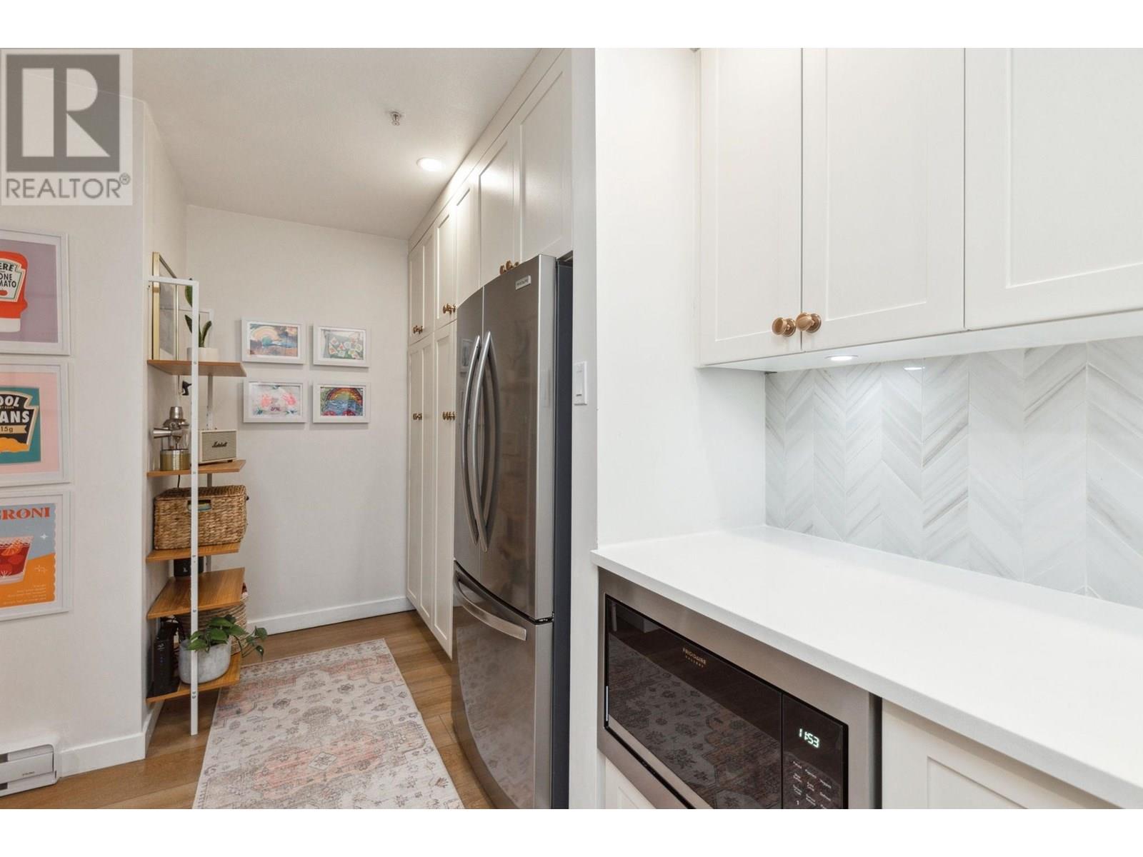 16 2375 W Broadway, Vancouver, British Columbia  V6K 2E6 - Photo 6 - R3014256