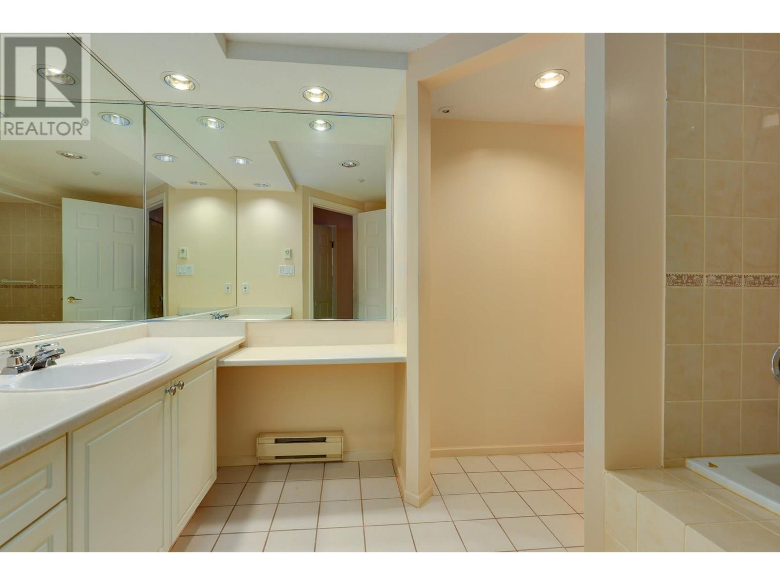 104 3690 Banff Court, North Vancouver, British Columbia  V7H 2Y7 - Photo 16 - R3014281