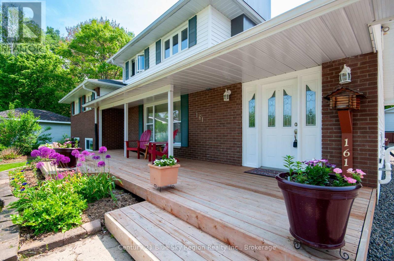 161 Carlo Crescent, North Bay, Ontario  P1B 8A9 - Photo 2 - X12213476
