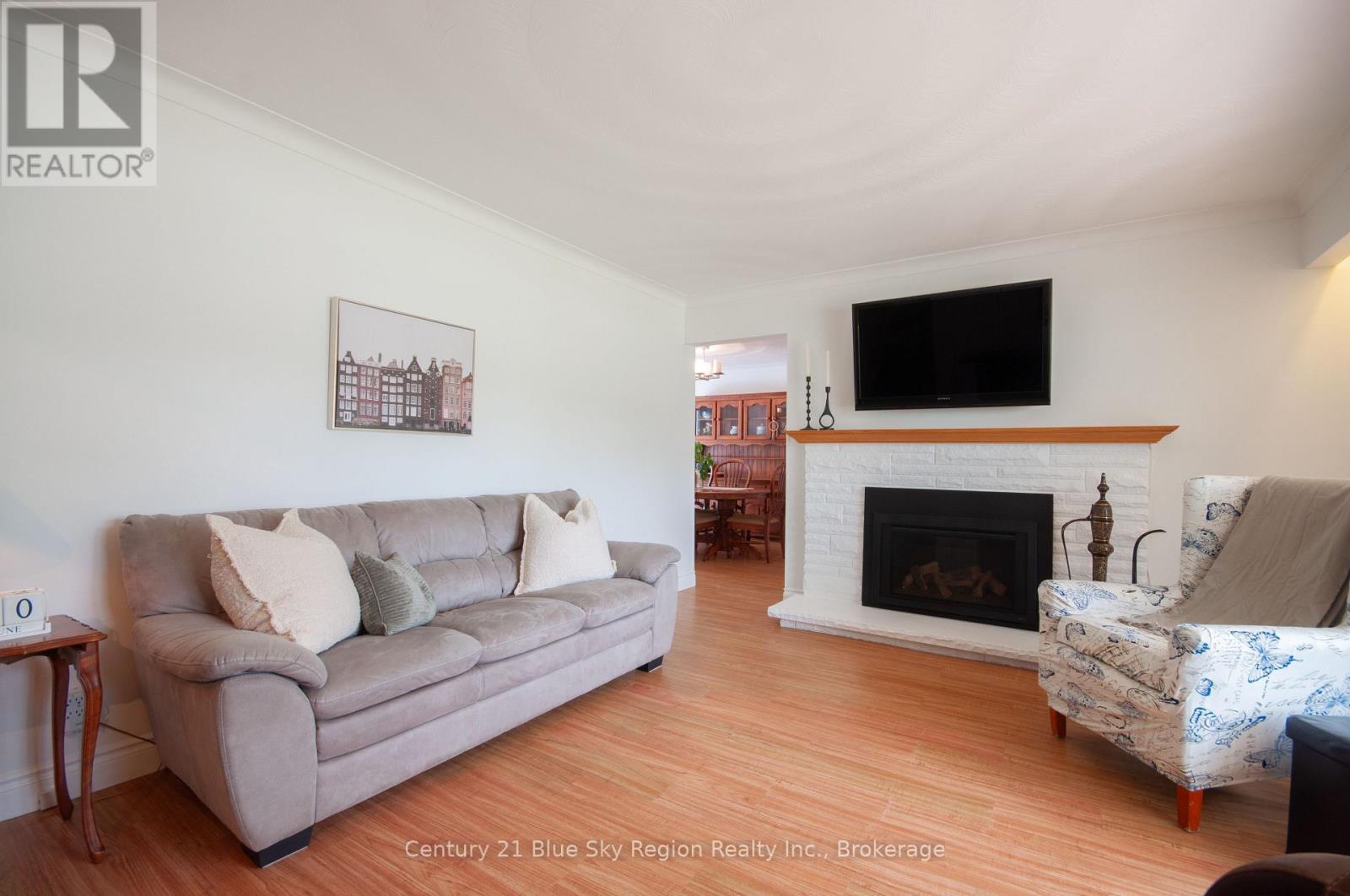 161 Carlo Crescent, North Bay, Ontario  P1B 8A9 - Photo 9 - X12213476