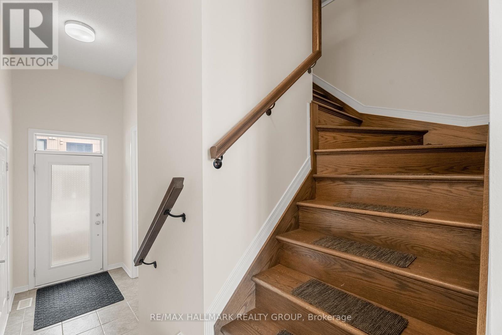 521 Radiant Private, Ottawa, Ontario  K2M 0M9 - Photo 10 - X12209196