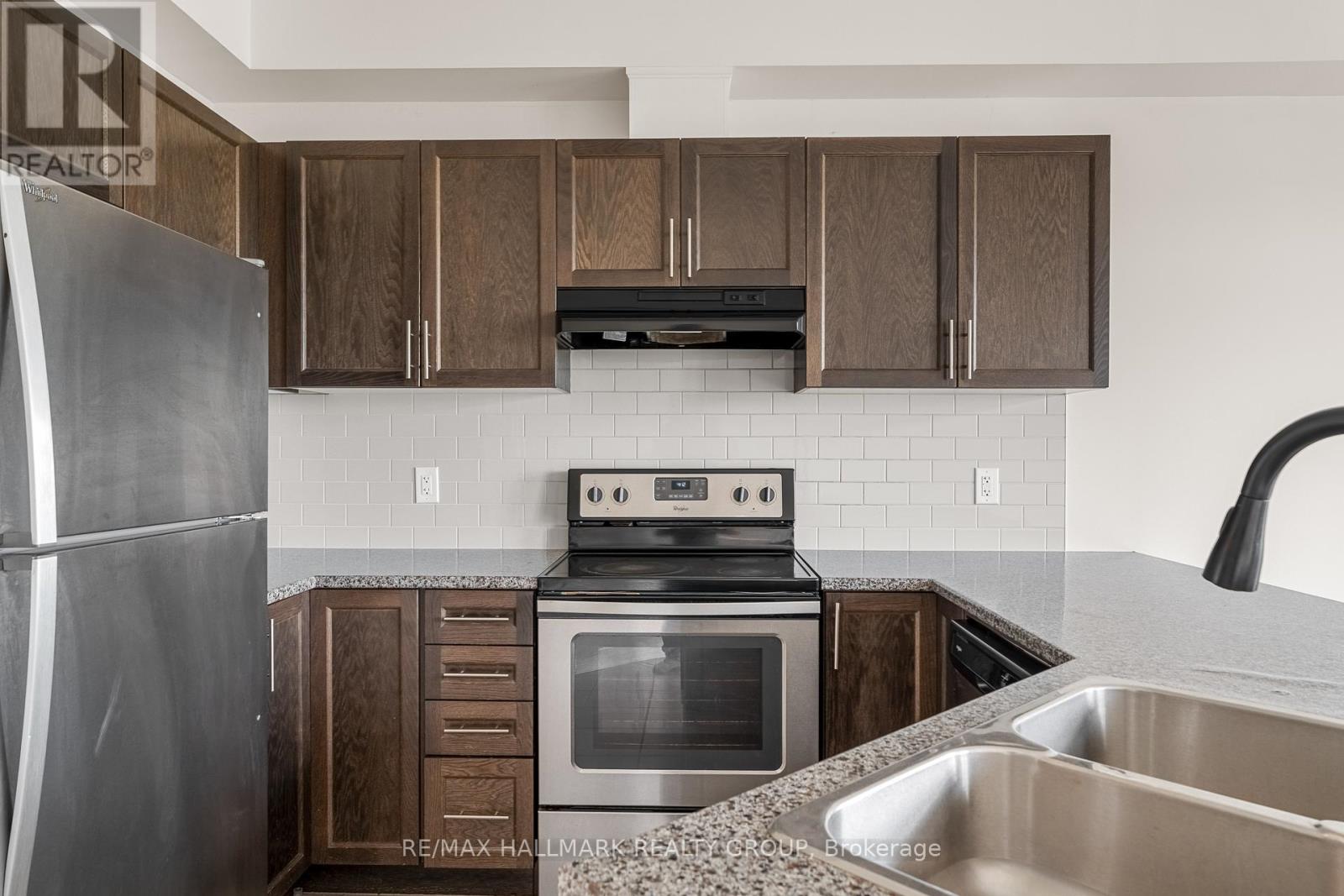 521 Radiant Private, Ottawa, Ontario  K2M 0M9 - Photo 17 - X12209196