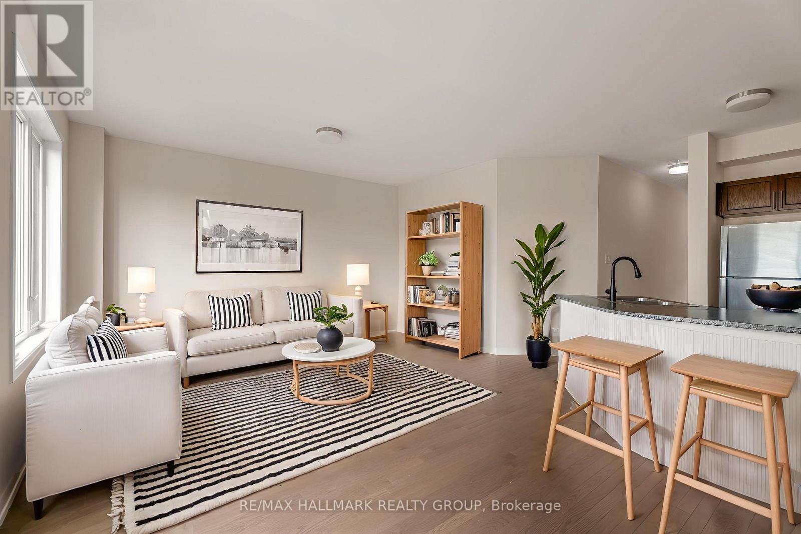 521 Radiant Private, Ottawa, Ontario  K2M 0M9 - Photo 15 - X12209196