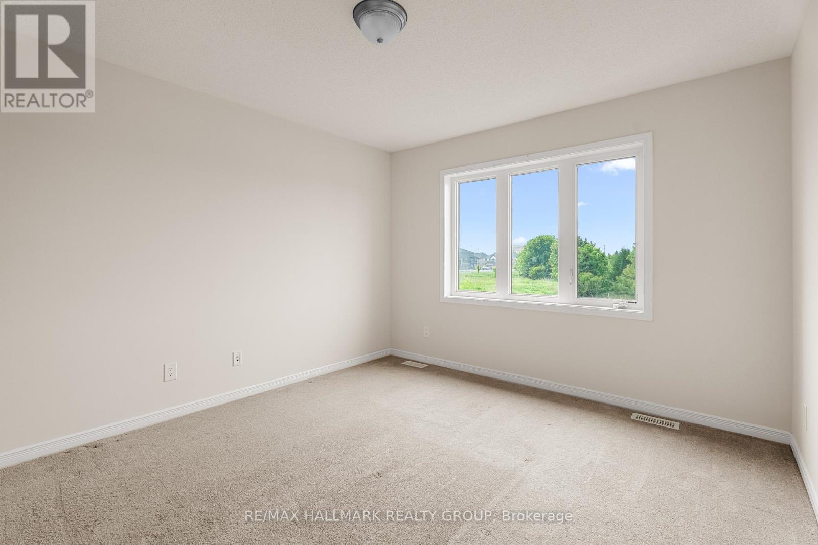 521 Radiant Private, Ottawa, Ontario  K2M 0M9 - Photo 21 - X12209196