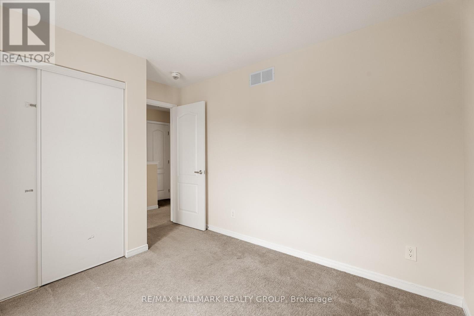 521 Radiant Private, Ottawa, Ontario  K2M 0M9 - Photo 27 - X12209196
