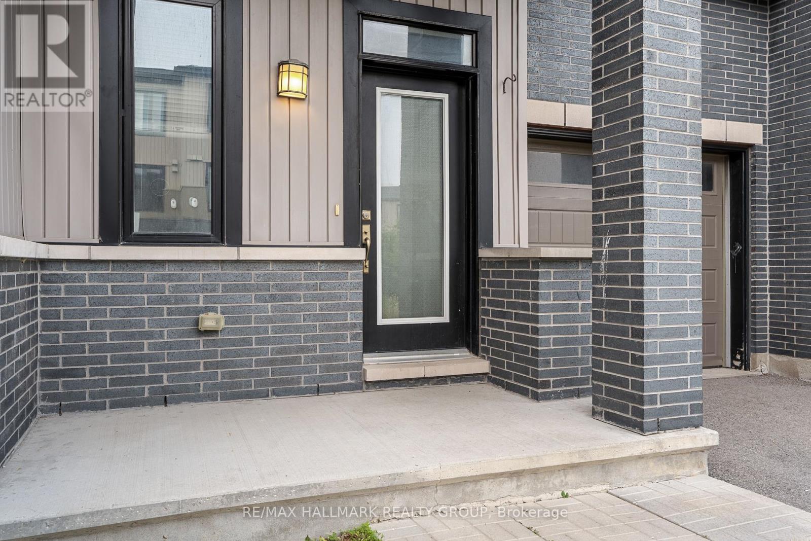 521 Radiant Private, Ottawa, Ontario  K2M 0M9 - Photo 6 - X12209196