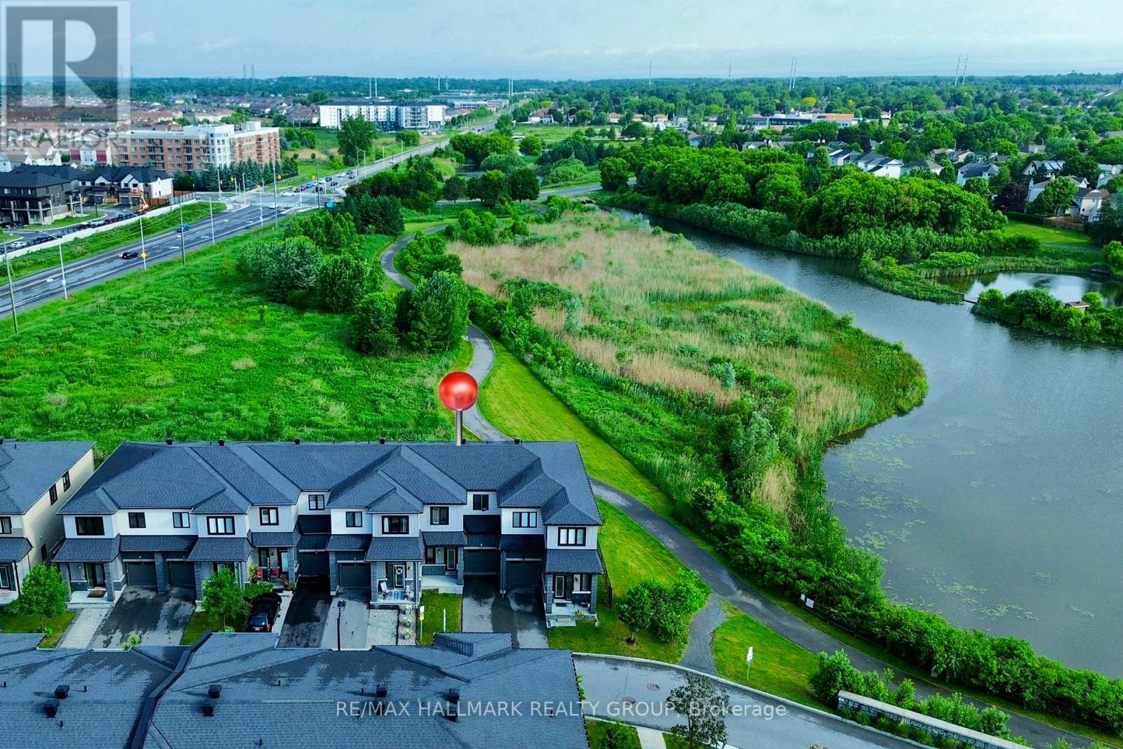 521 Radiant Private, Ottawa, Ontario  K2M 0M9 - Photo 3 - X12209196