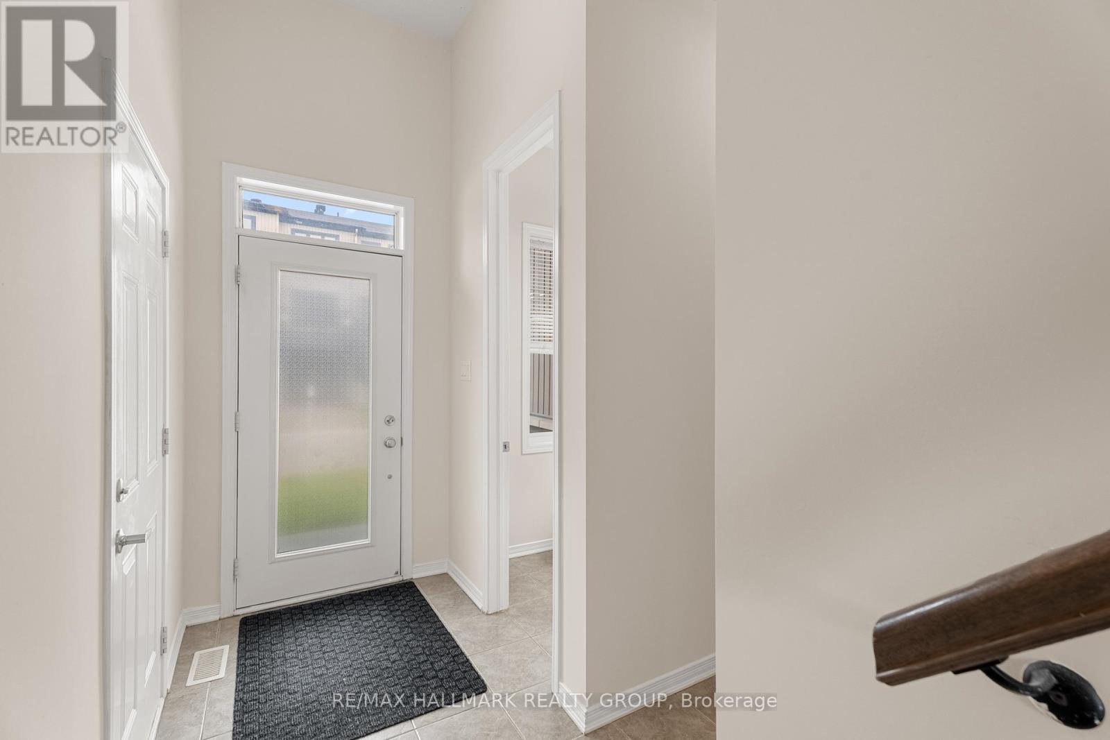 521 Radiant Private, Ottawa, Ontario  K2M 0M9 - Photo 9 - X12209196