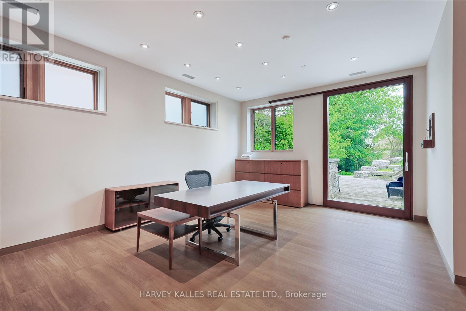 89 Kingsway Crescent, Toronto, Ontario  M8X 2R8 - Photo 37 - W12049040