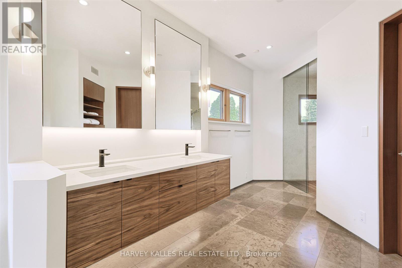 89 Kingsway Crescent, Toronto, Ontario  M8X 2R8 - Photo 28 - W12049040