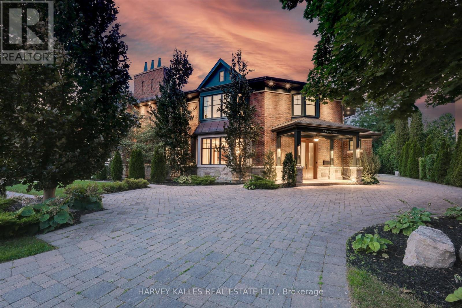 89 Kingsway Crescent, Toronto, Ontario  M8X 2R8 - Photo 45 - W12049040