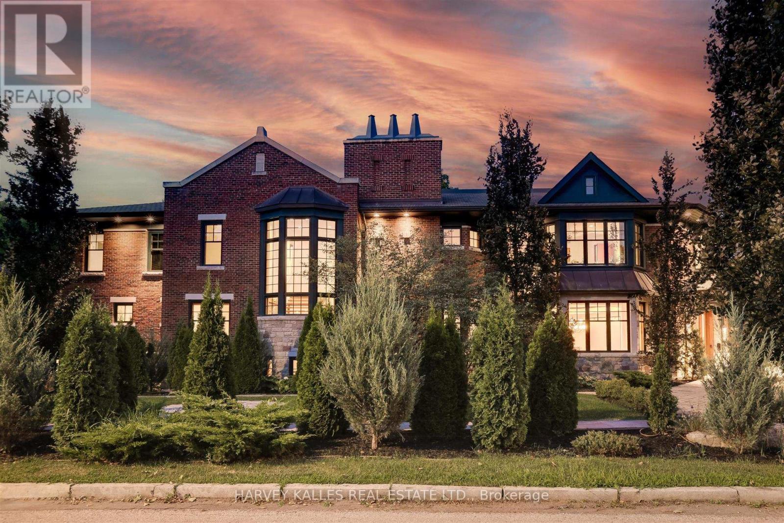 89 Kingsway Crescent, Toronto, Ontario  M8X 2R8 - Photo 41 - W12049040